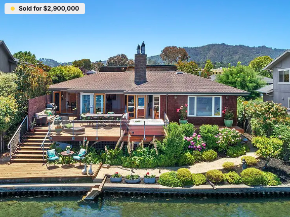 Waterfront home in Larkspur, California